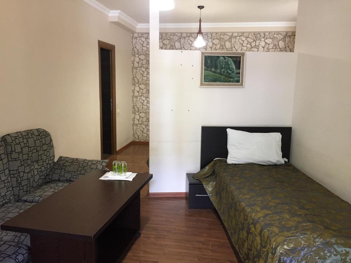 Hotel Central Jermuk Dış mekan fotoğraf